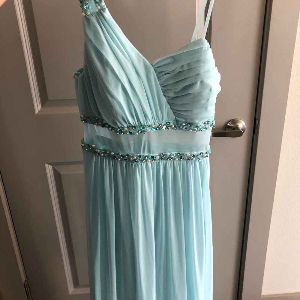 Light blue prom dress!